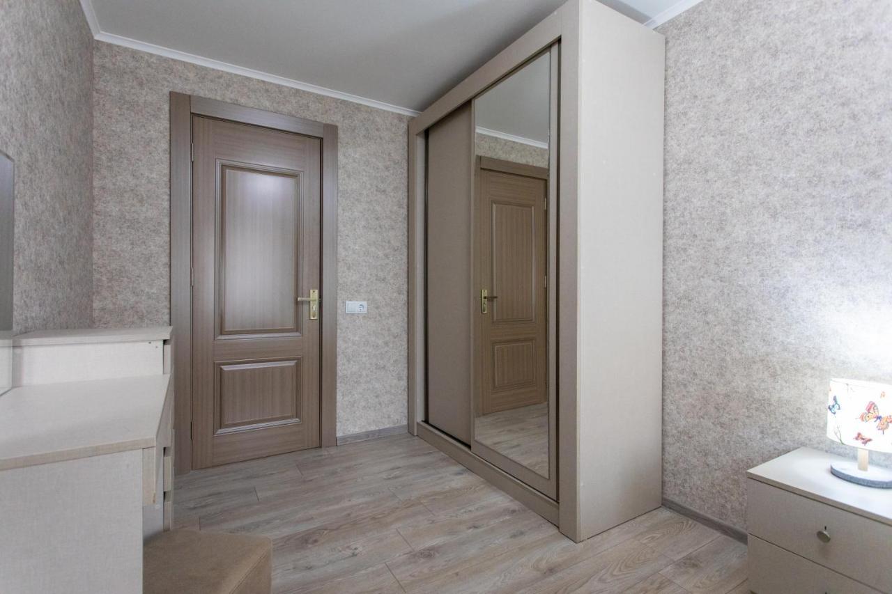Ninia'S Apartment Kutaisi Exterior photo